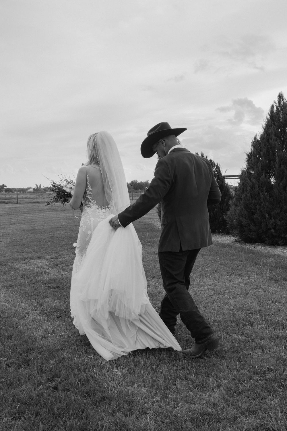 Couple finnish farm wedding with Lemon & Honey Co.