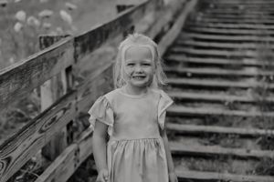 Family photographer Livonia Michigan Hines Park