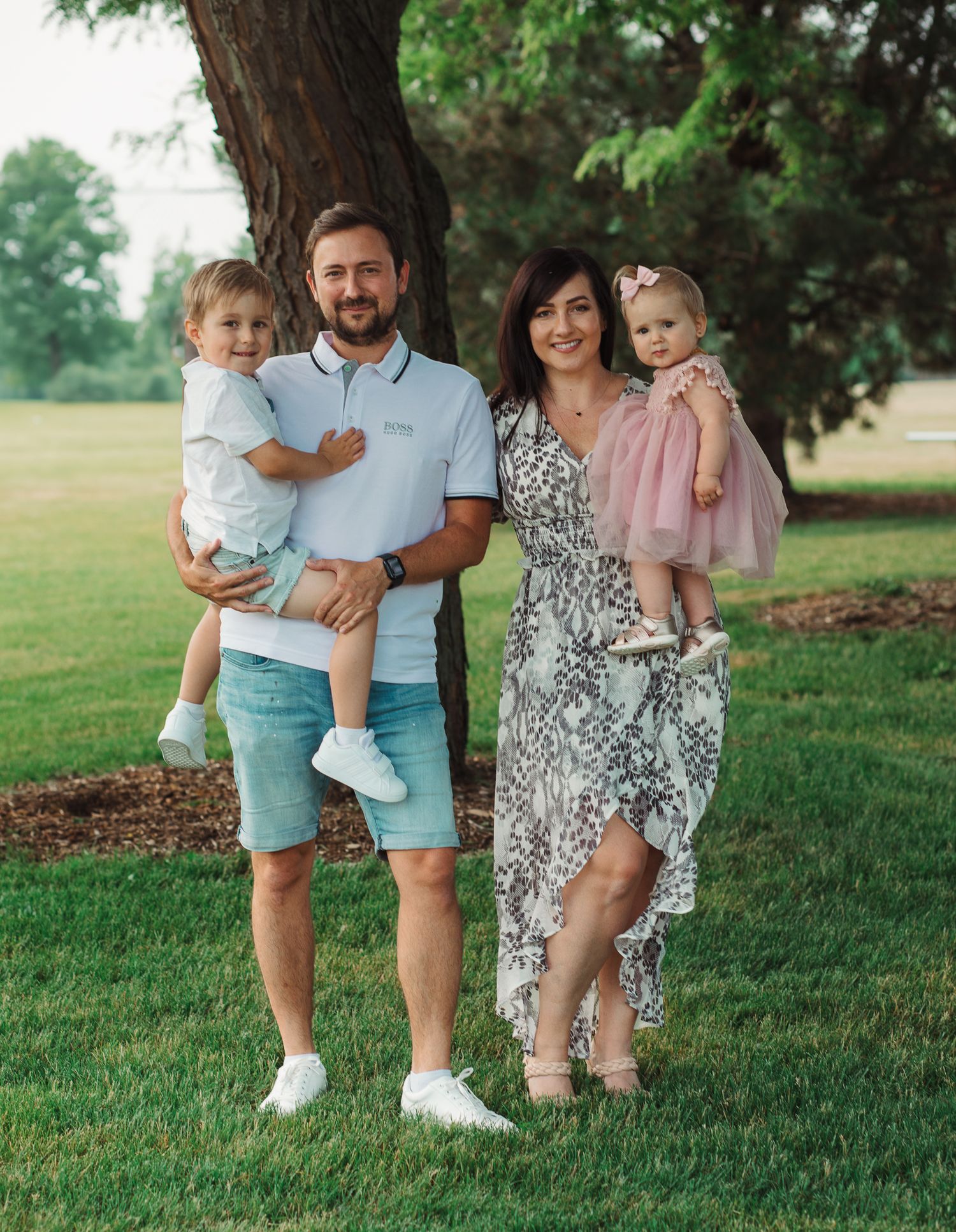 family photoshoot in bartlett il