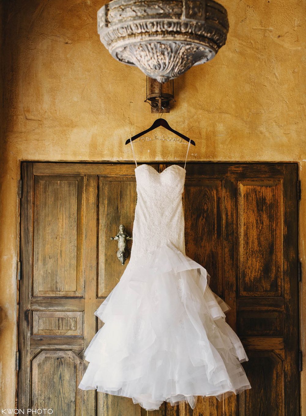 Bride getting ready in the suite. Mountain Mermaid Topanga wedding by KWON PHOTO