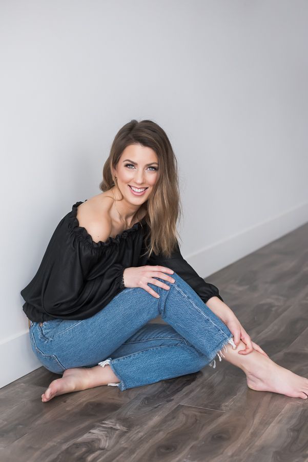 head shot of Katie Harding
