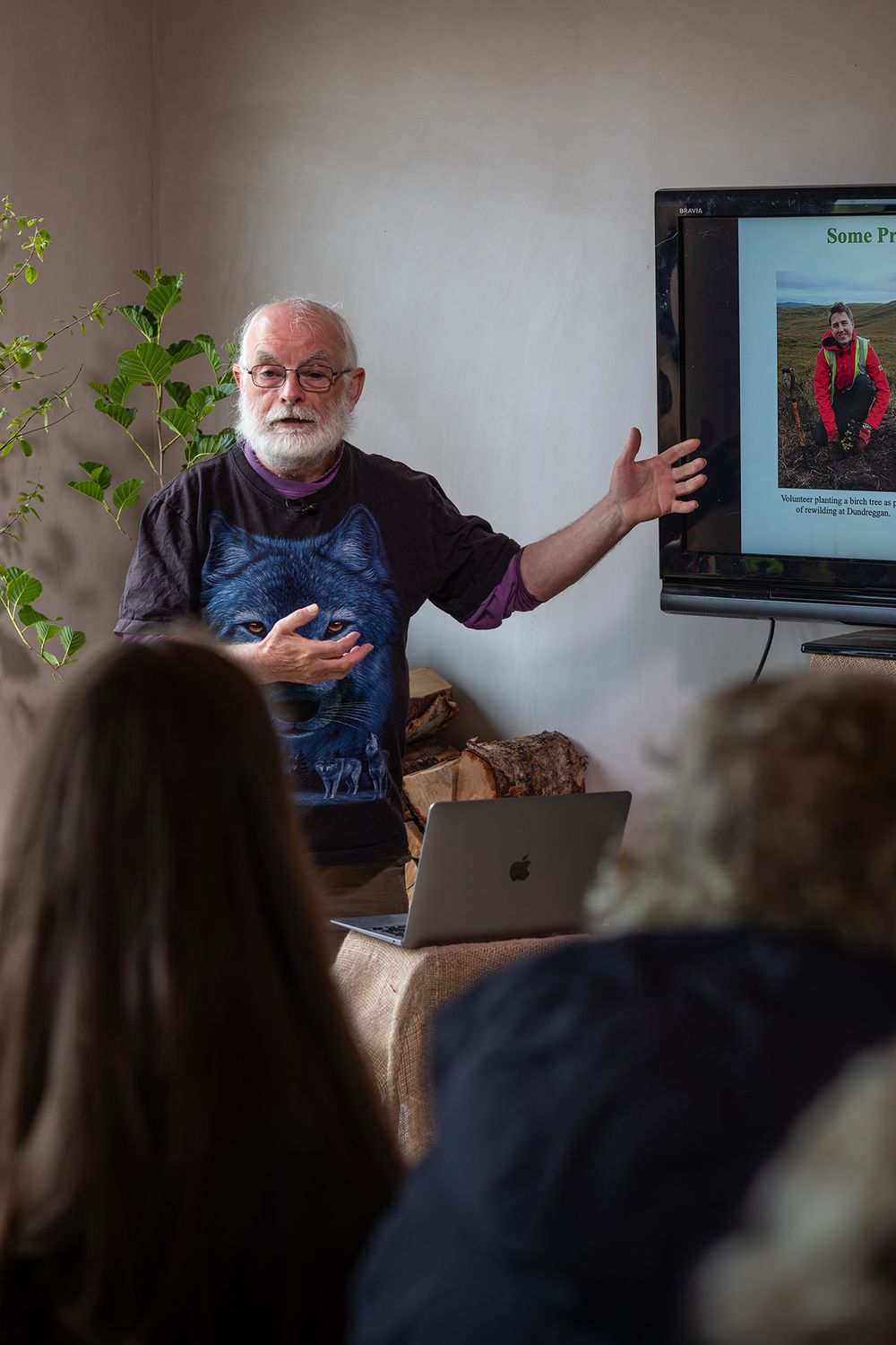 Hometree charity organisation's summer school event Ardnaculla. speaker sharing his knowledge about the environment topic