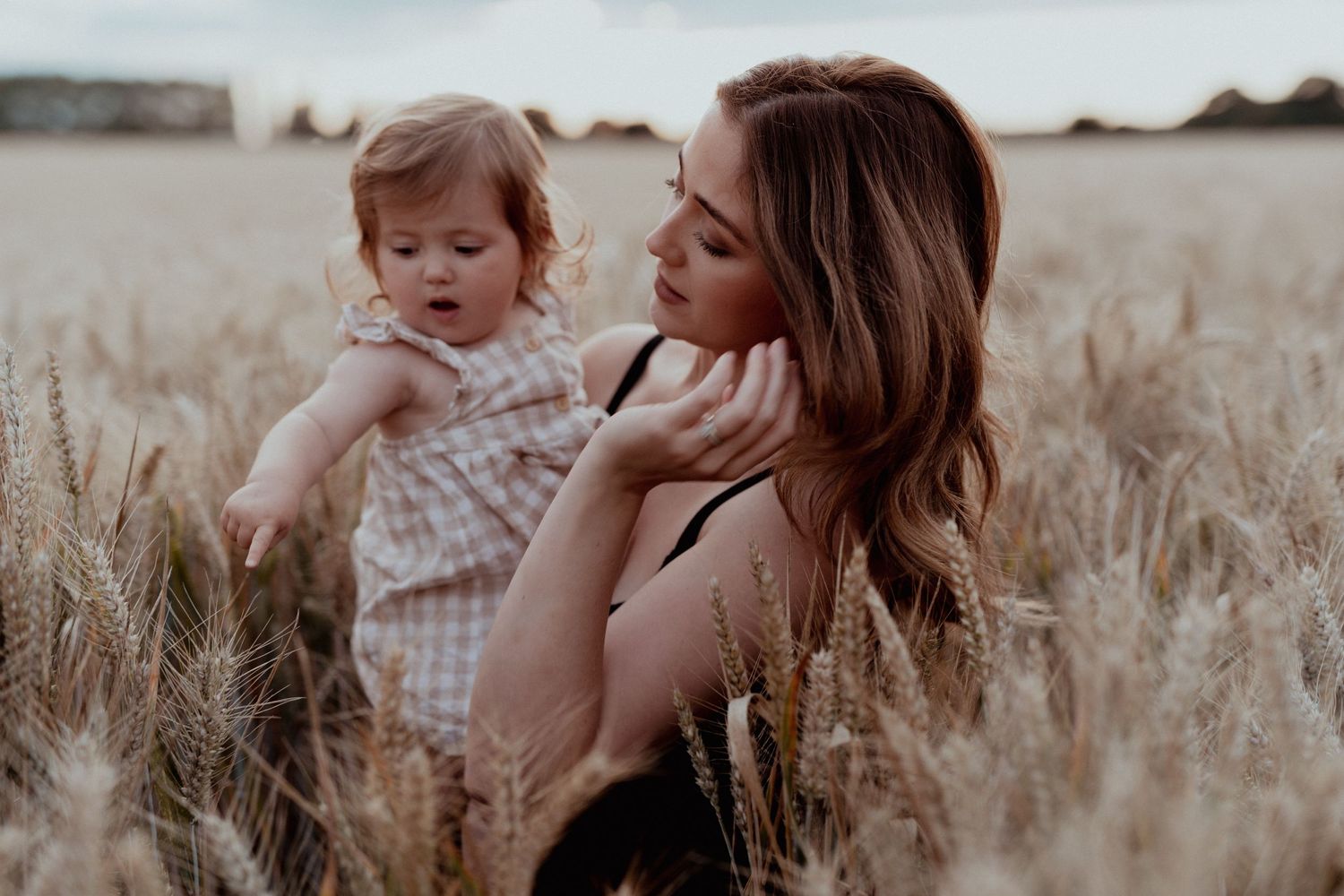 Oxfordshire Outdoor Family Photo Shoot