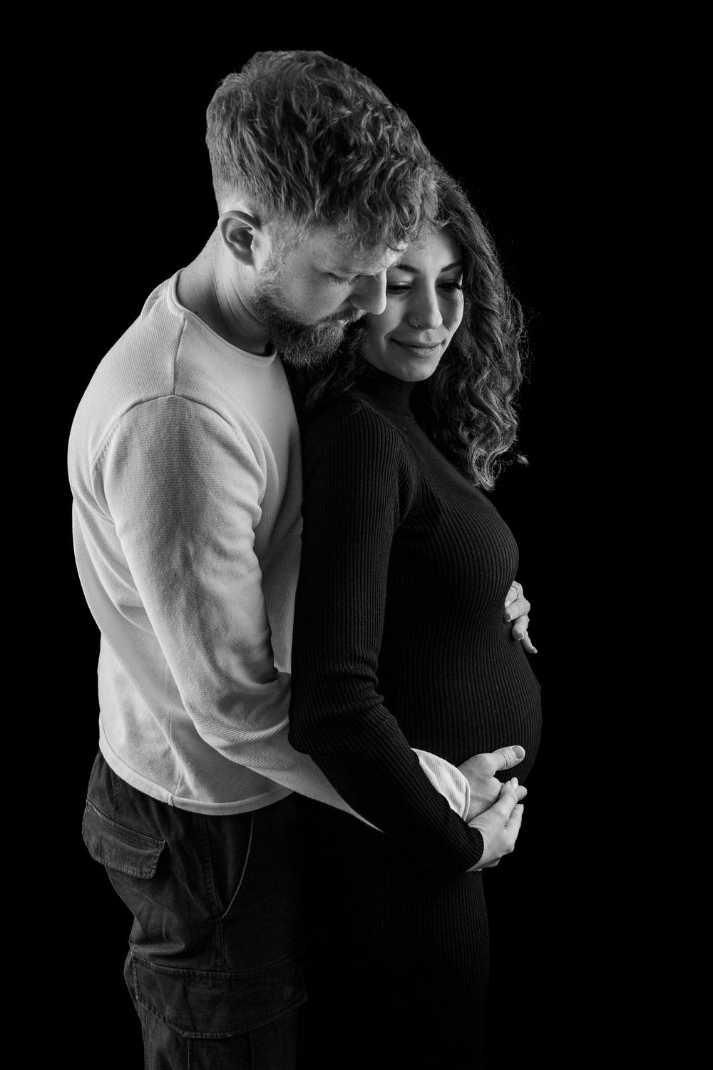 фотосесия за бременни в студио софия, професионален фотограф софия, фотостудио софия, семейна фотосесия в студио софия