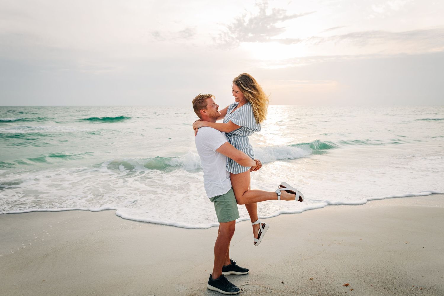 Sarasota wedding photographer vibrant and colorful wedding at Sarasota Wedding Venue, Lido Beach Resort.