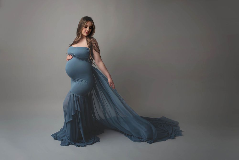 dramatic blue and grey maternity photo