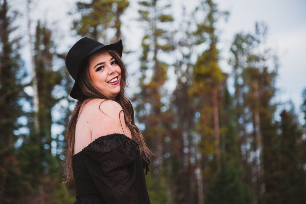 YYC  Maternity Newborn Families Couples Engagement Elopement Weddings Han Hansen Photography