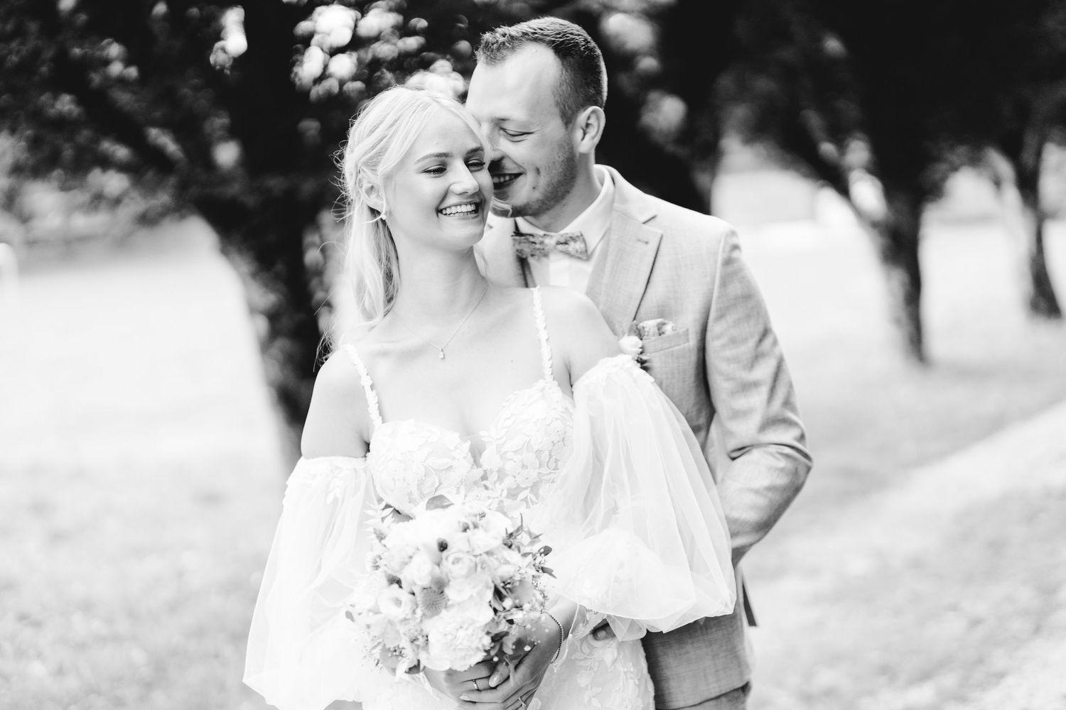 Hochzeitsfotografie im Kloster Heiligkreuztal mit First Look, Ramona Maier