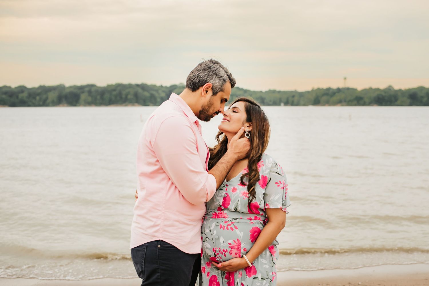 cincinnati's best maternity photographer