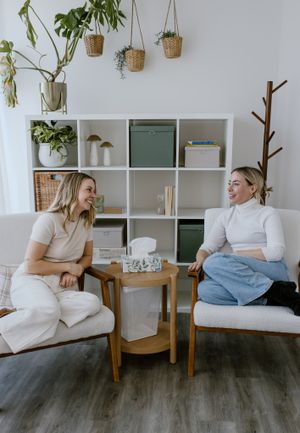 McKinnon Psychotherapy and Counselling Brand Session, Trenton Ontario - Charlotte Buckle Photography
