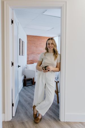 McKinnon Psychotherapy and Counselling Brand Session, Trenton Ontario - Charlotte Buckle Photography