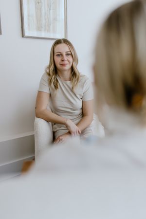McKinnon Psychotherapy and Counselling Brand Session, Trenton Ontario - Charlotte Buckle Photography