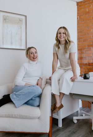 McKinnon Psychotherapy and Counselling Brand Session, Trenton Ontario - Charlotte Buckle Photography