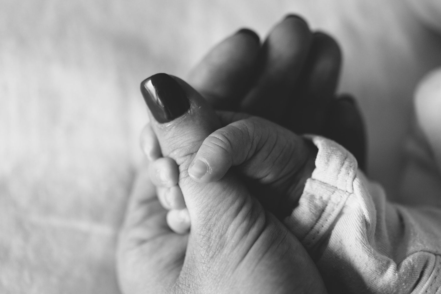 Chagrin Falls Newborn Photographer- Cleveland Newborn Photographer