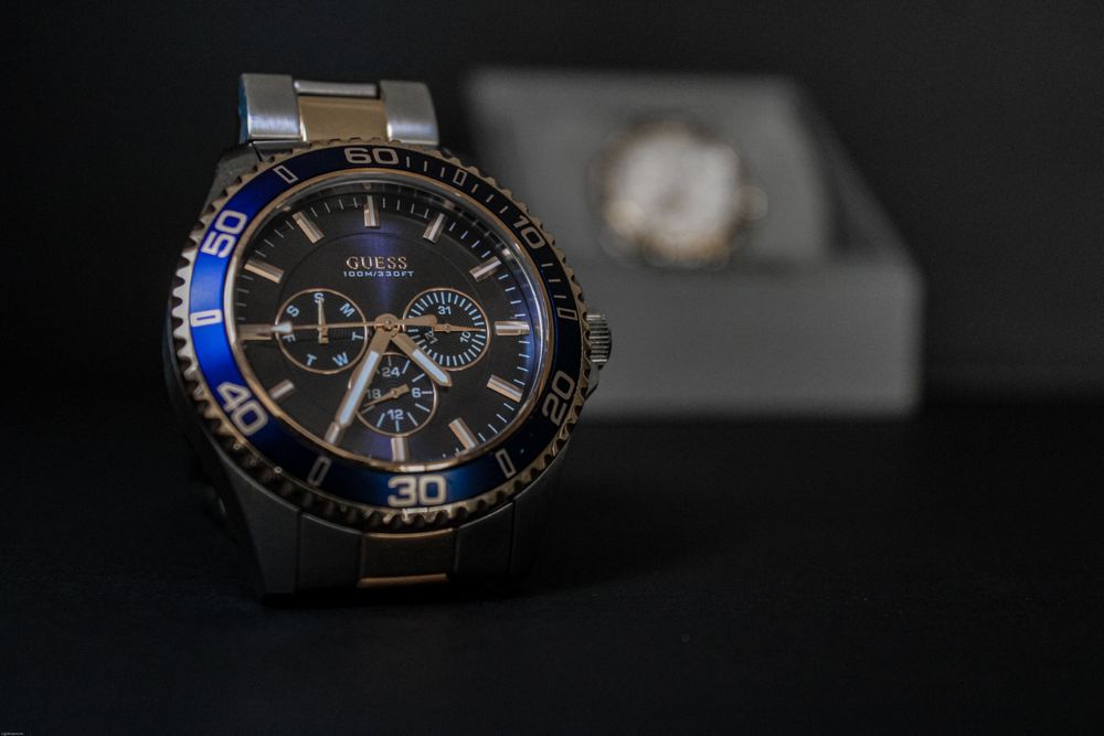guess watch