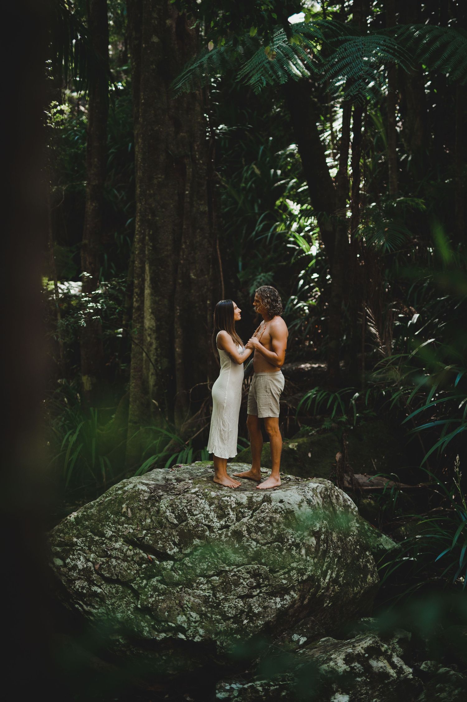 Couple embracing rainforest photoshoot NSW
