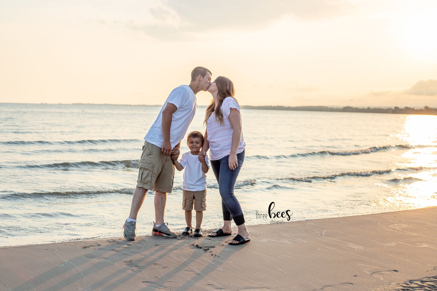 newborn photography, quinte west, trenton, brighton, cobourg ontario, family photos, photography, studio photography,