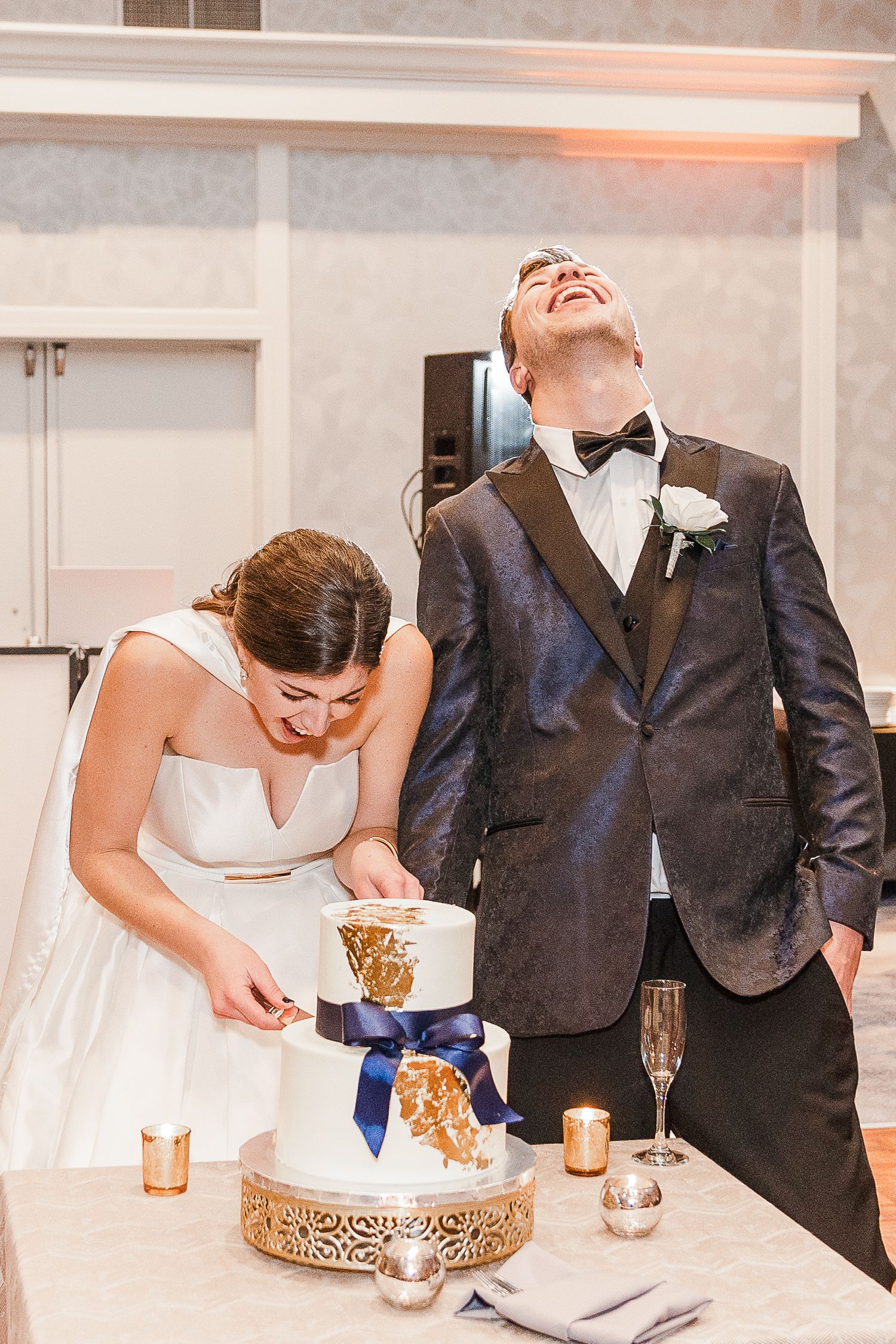 bride and groom just married wedding day milwaukee saint kate arts hotel wedding photographer racine photographer MKE