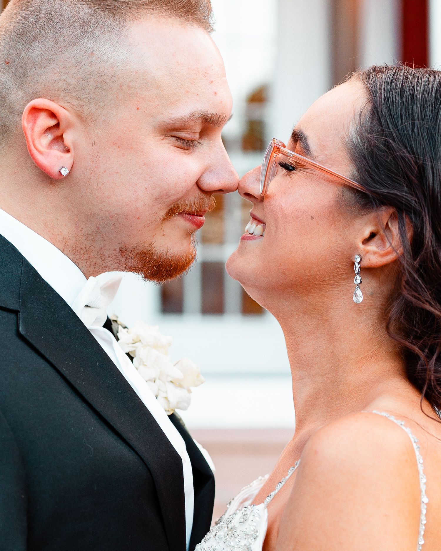 bright, vivid wedding photos at the 228 in sterling
