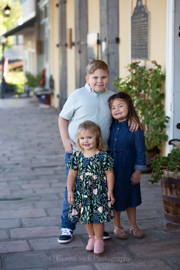 gunnii sack photography, best of calaveras, fall family photos, mokelumne hill ca