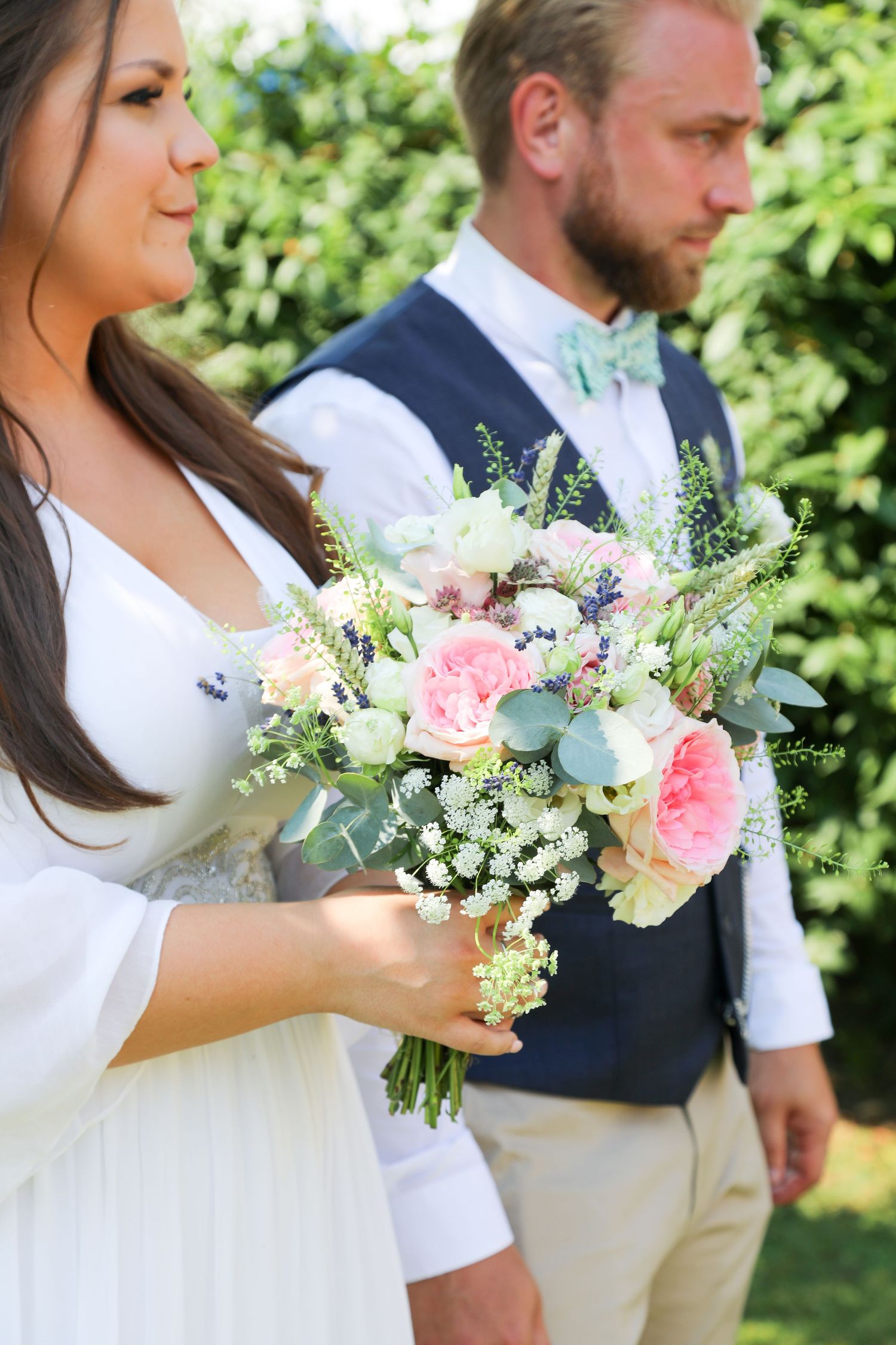 bride and groom happy couple Kent wedding photographer bridal bouquet Appledore