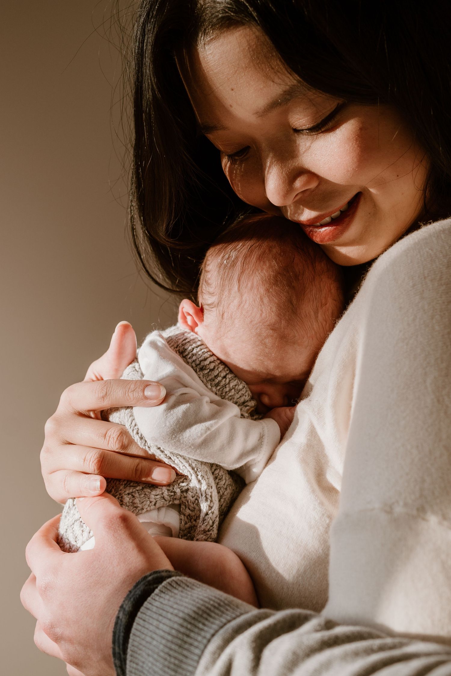 baby newborn maternity pregnancy motherhood photoshoot reigate Surrey lifestyle