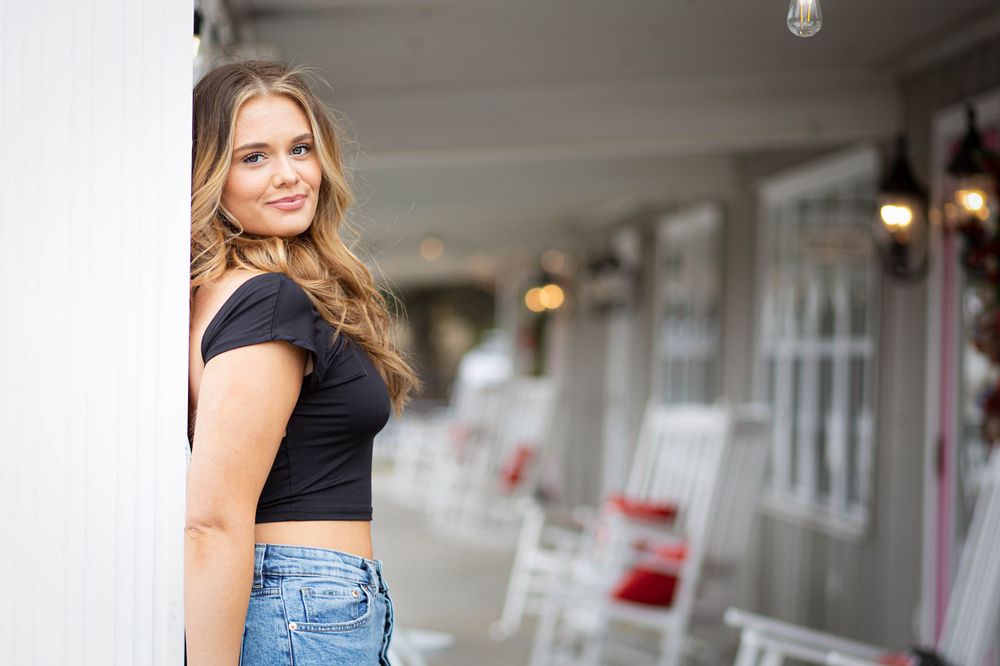senior session location idea by ledford high by victoria leigh photography