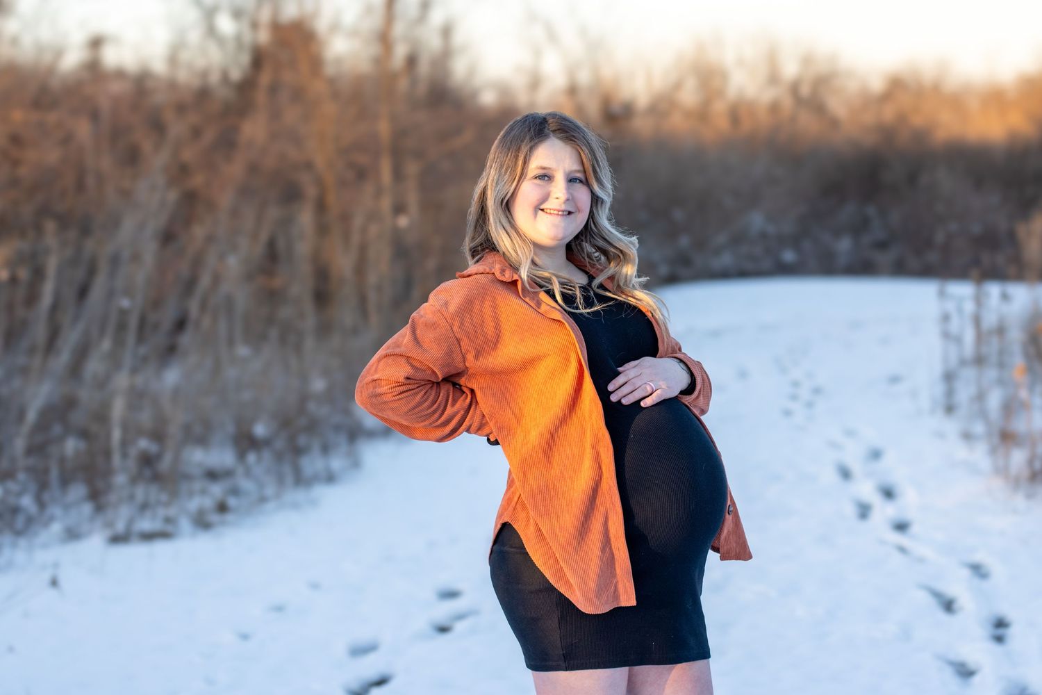 maternity motherhood photos baby newborn fresh 48 pictures at hospital posed candid images after birth of child with mom and dad packages