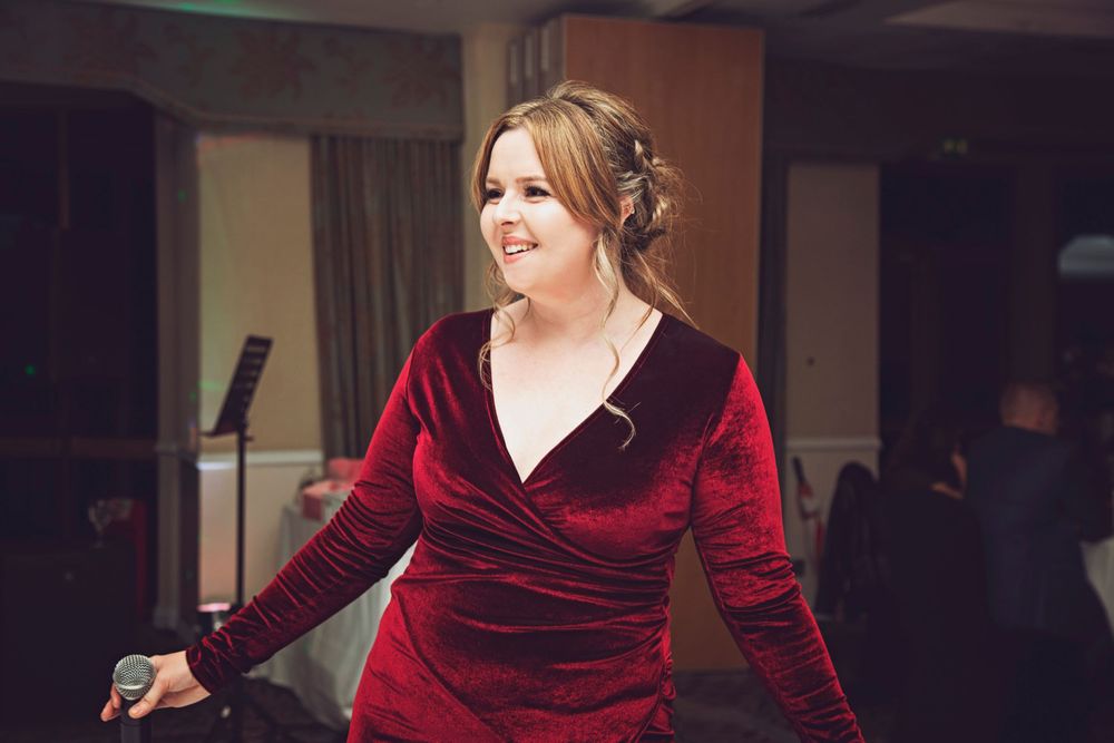 Entertainer dancing at Shendish Manor event
