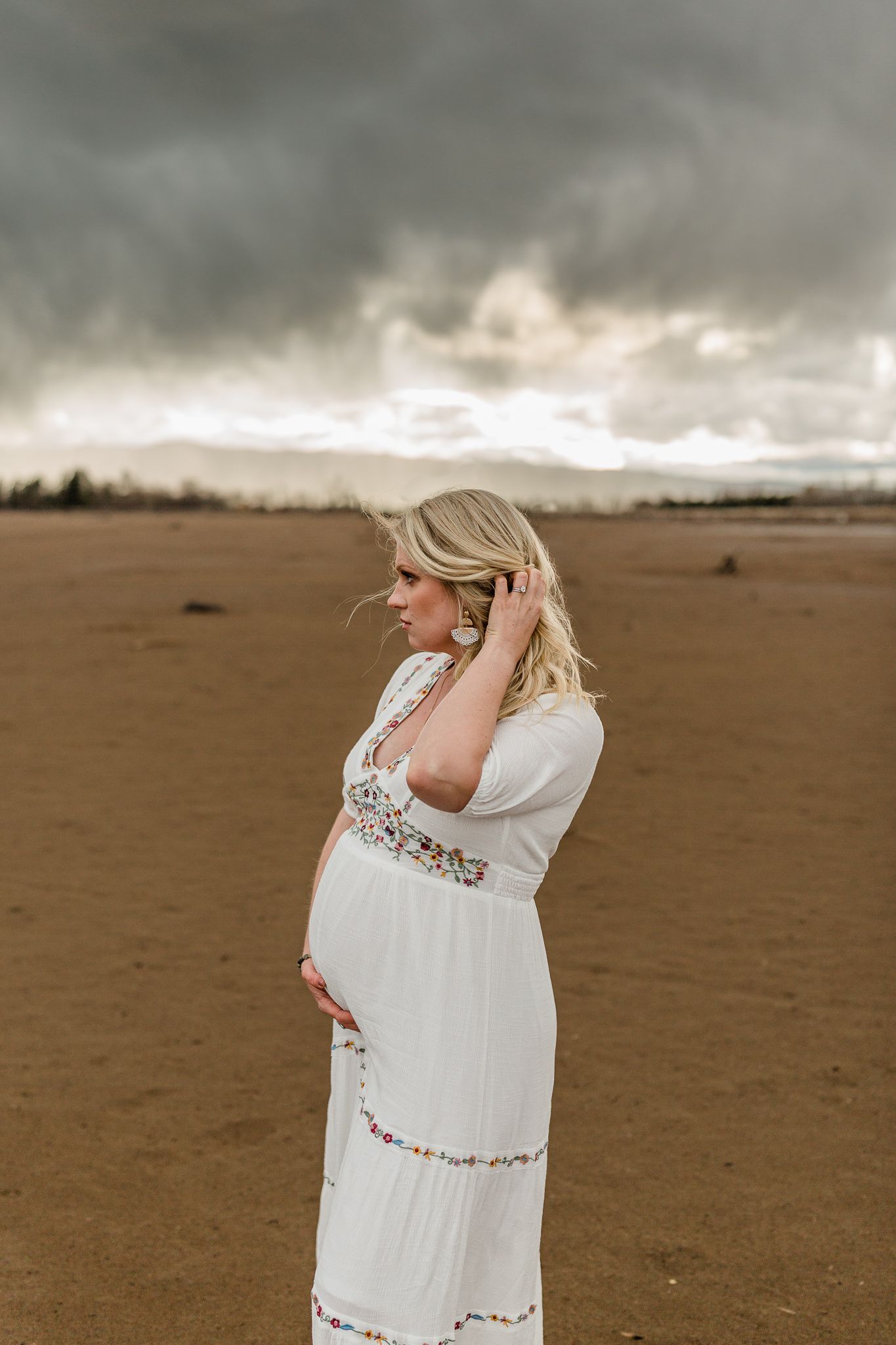 Montana Maternity Photographer Montana Newborn Photographer