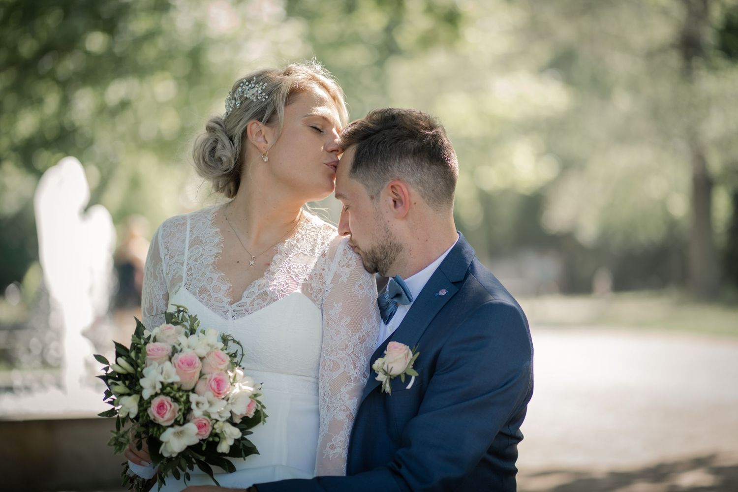 Top-bewerteter Hochzeitsfotograf in Berlin Das strahlende Brautpaar im Fokus des Hochzeitsfotografen