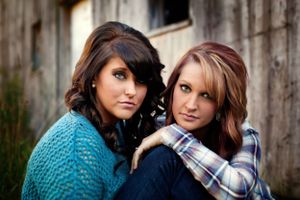Senior Photographer, senior Portraits, Wisconsin senior Photography, Northwester Senior Photography, Best friends sessio