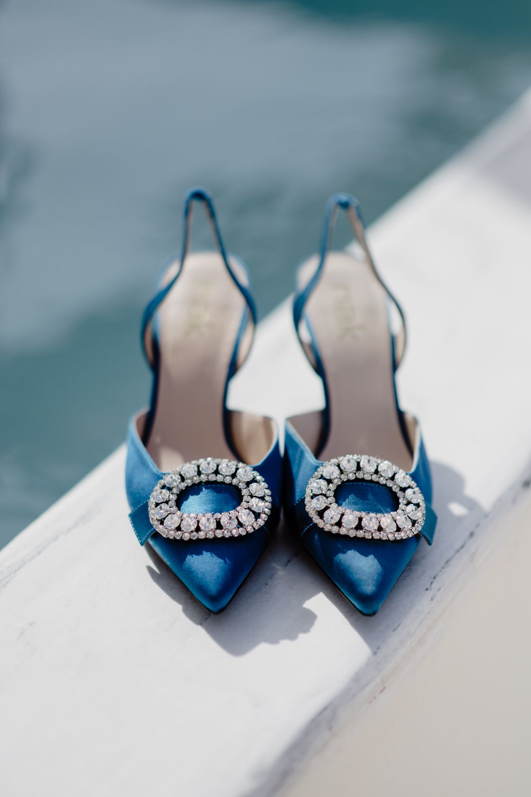 Santorini elopement photographer