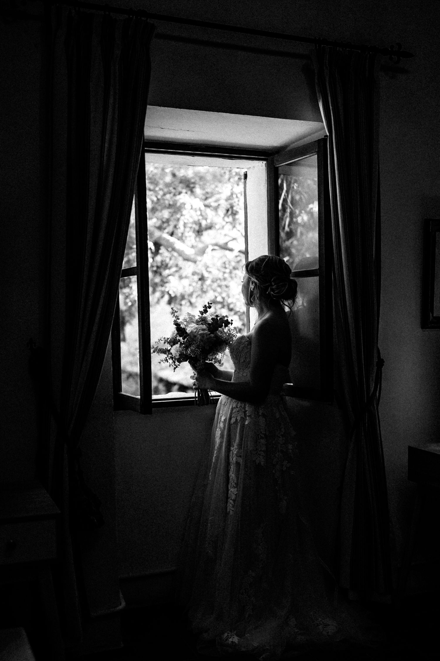 Mediterranean wedding in Mallorca, destination wedding photographer, Finca Son Termes, bride