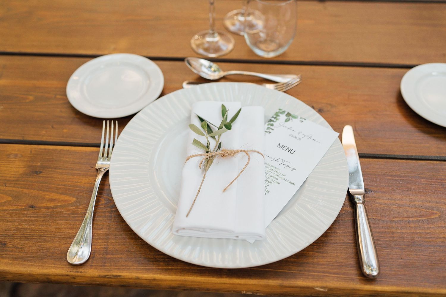 Mediterranean wedding in Mallorca, destination wedding photographer, Finca Son Termes, dinner