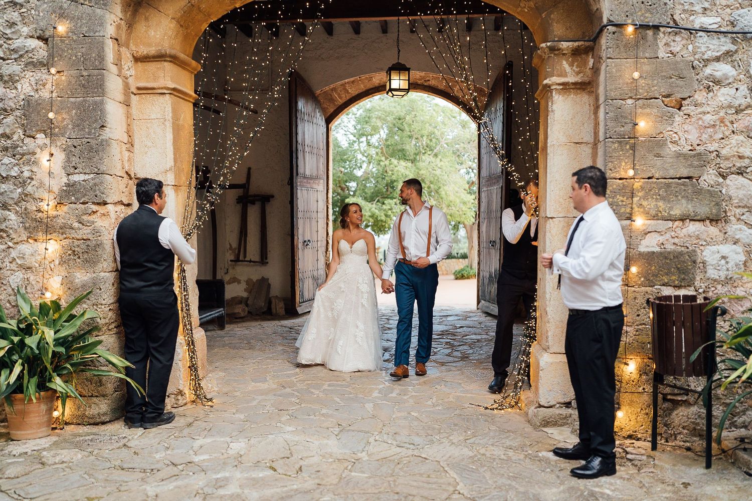 Mediterranean wedding in Mallorca, destination wedding photographer, Finca Son Termes, dinner