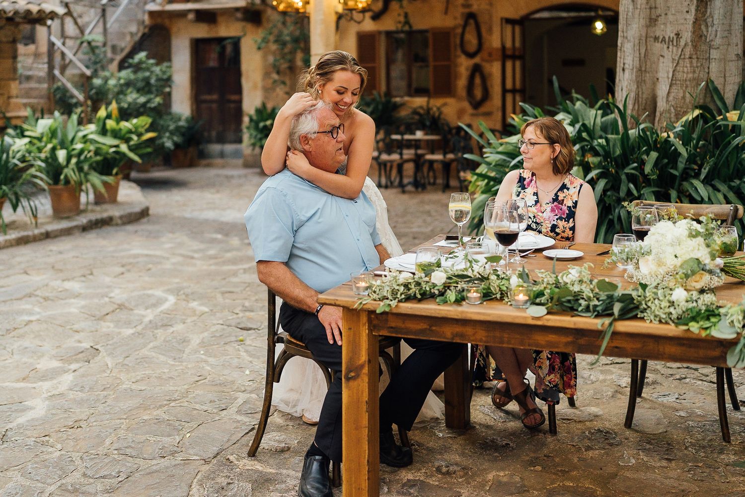 Mediterranean wedding in Mallorca, destination wedding photographer, Finca Son Termes, dinner