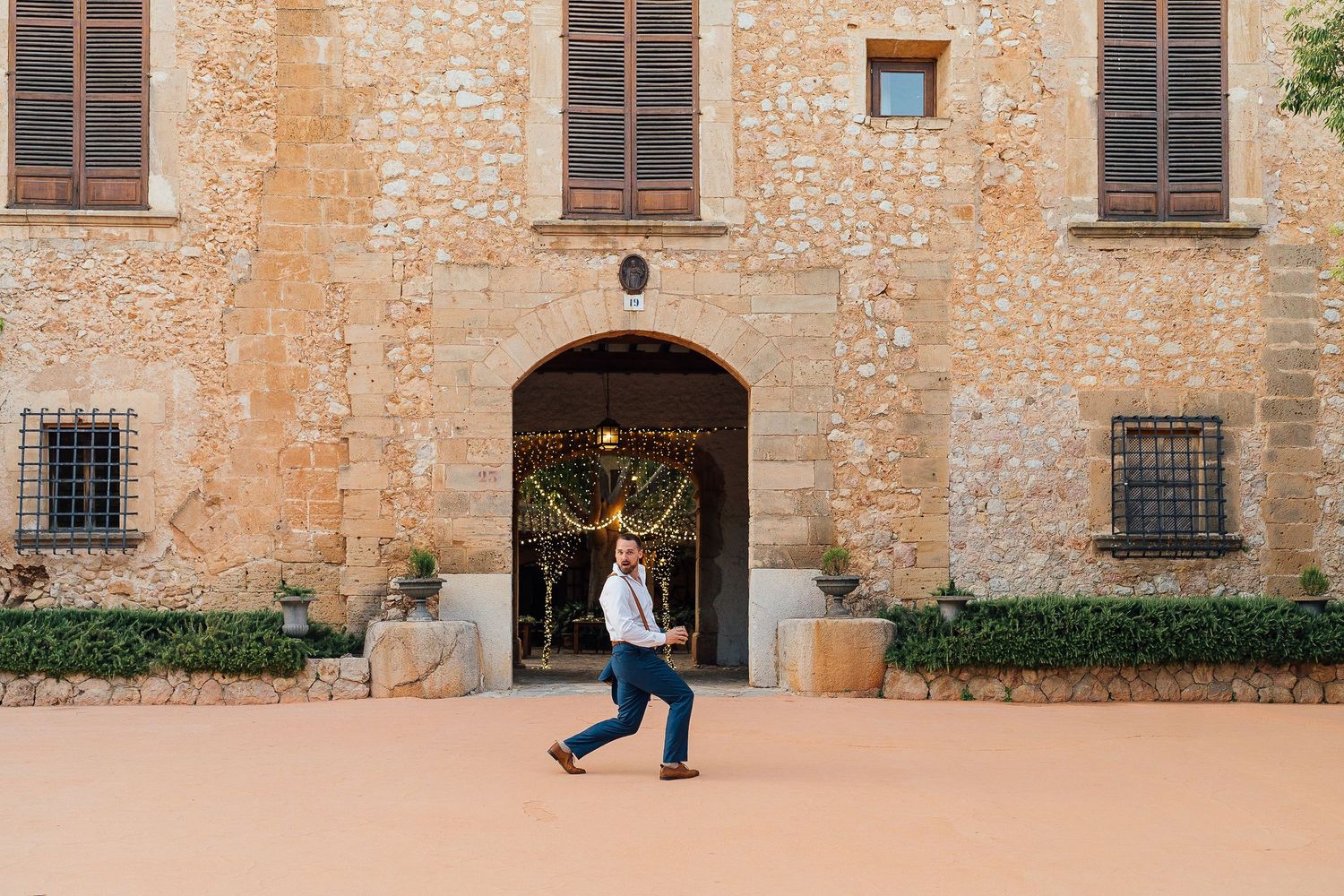 Mediterranean wedding in Mallorca, destination wedding photographer, dinner