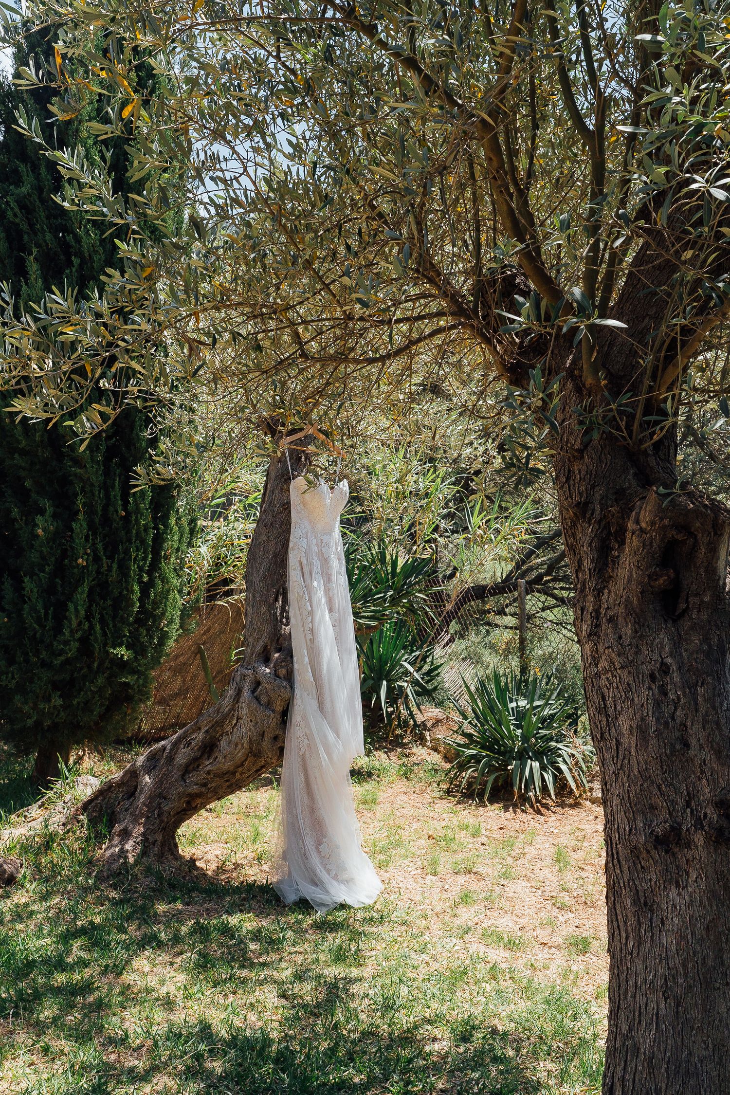Mediterranean wedding in Mallorca, destination wedding photographer