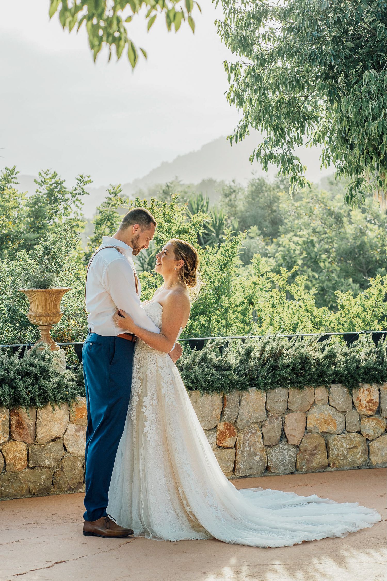 Mediterranean wedding in Mallorca, destination wedding photographer, couple