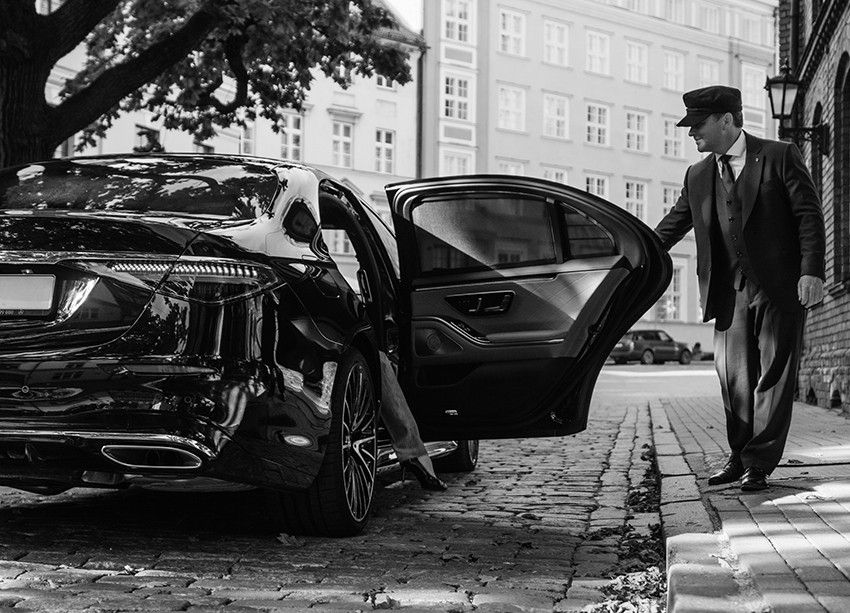 LIVERY LANE BLACK CAR SERVICES