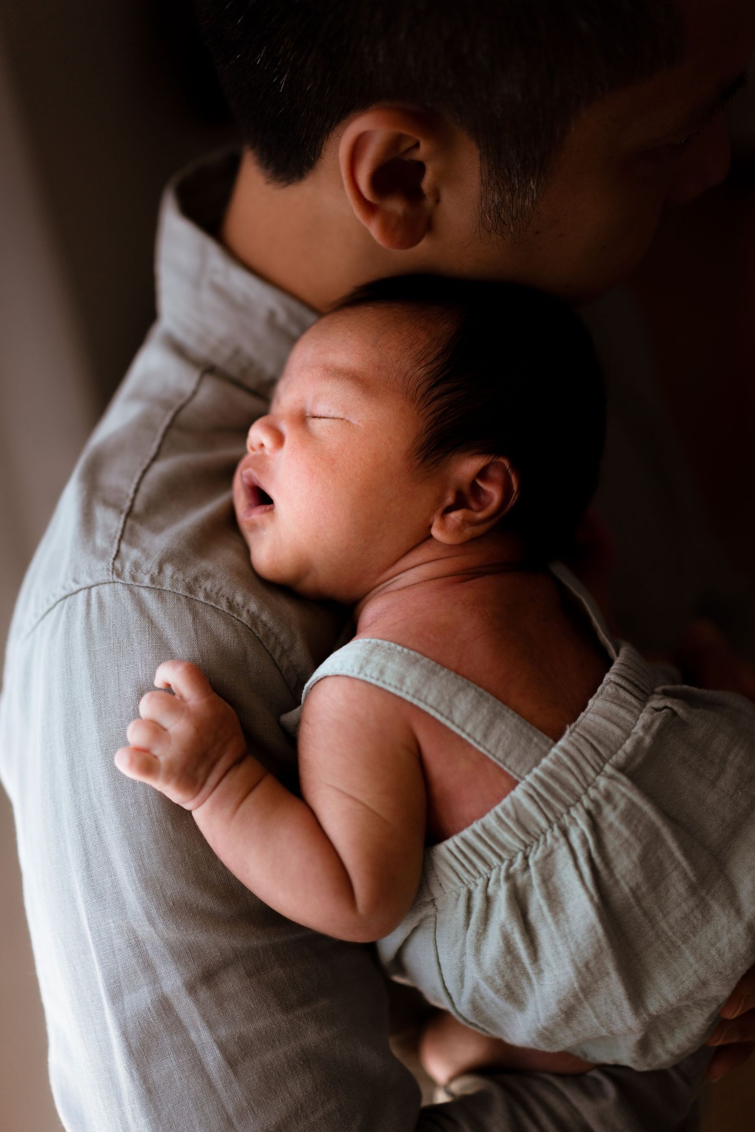 newborn photos sydney