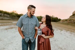 pregnancy announcement photography