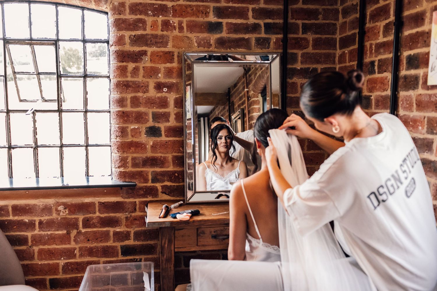 bridal prep at haarlem mill