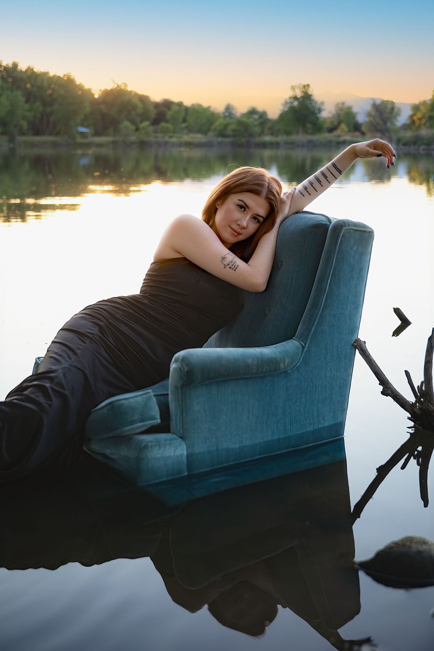 Capturing a senior's milestone in the beauty of Longmont: A portrait session at Golden Ponds.