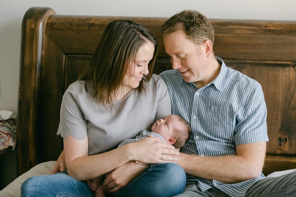Michelle Deppe photography with newborn lifestyle photos in Layton Utah.