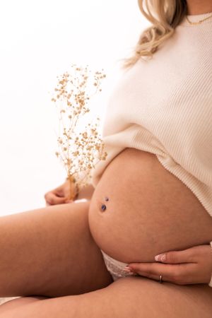 newborn baby maternity photoshoot Dorset family photographer