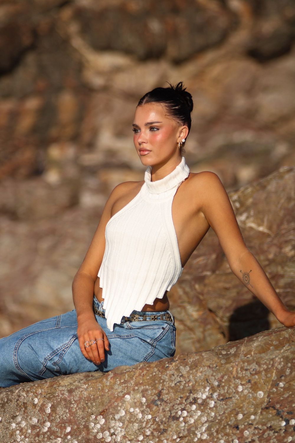 Gold Coast, Natural light, sunrise shoot, Model Portfolio, Sitting on the rocks, Golden skin, pose, beach