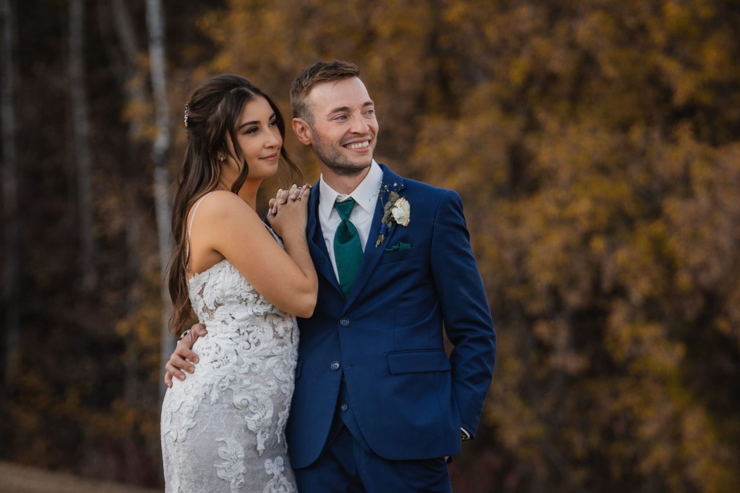 Alberta.Calgary.Edmonton Wedding Photographer sunset wedding session