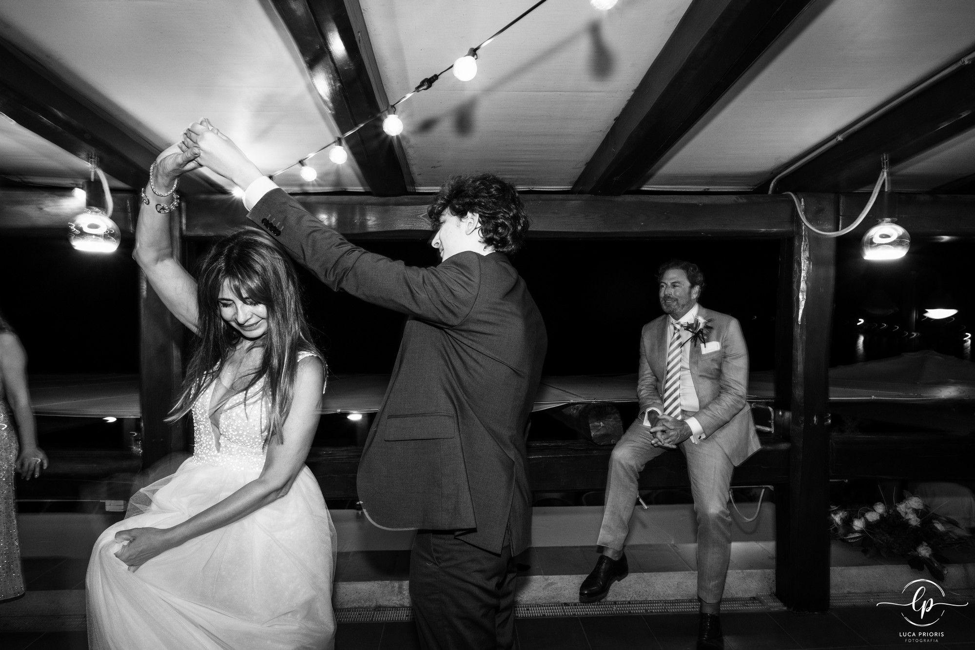 balli durante il ricevimento di matrimonio